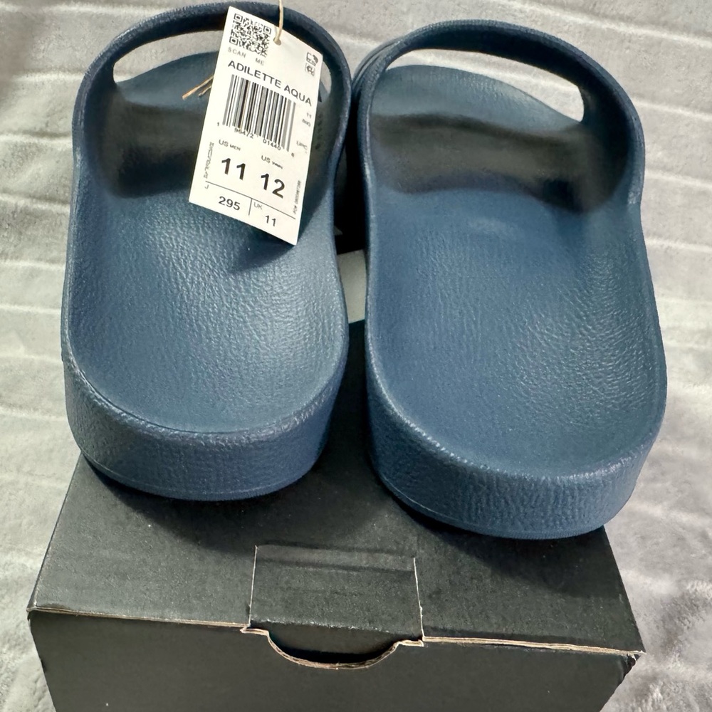 Adidas Adilette Aqua Navy Men’s Slides Size 11 - Picture 6 of 10